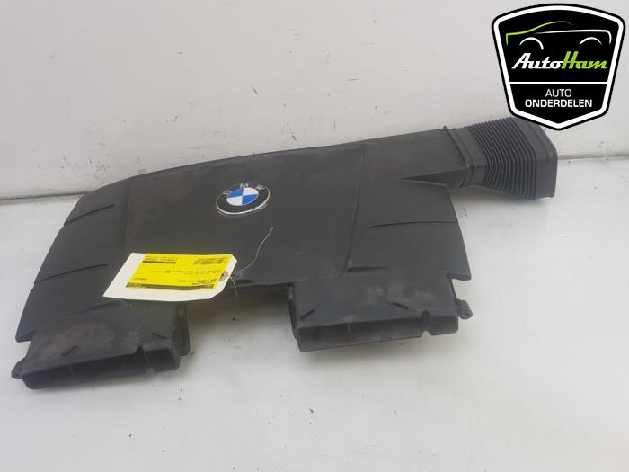 Air funnel from a BMW 3 serie (E92) 320i 16V 2008