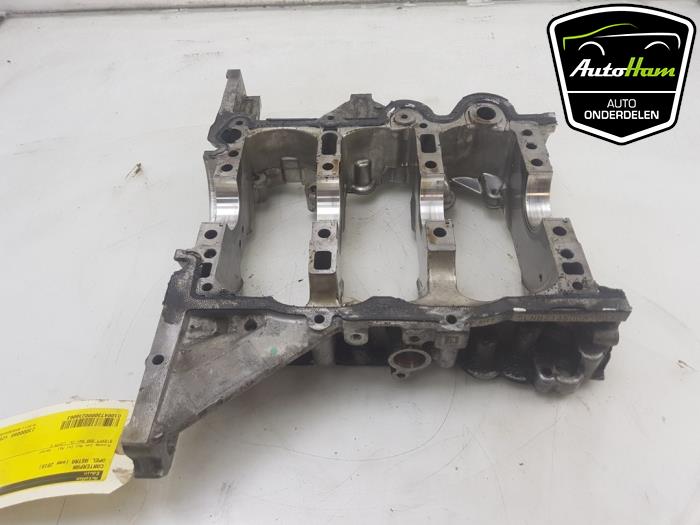 Usagé Couvercle carter Opel Astra K Sports Tourer 1.0 Turbo 12V Prix € 50,00 Règlement à la marge proposé par AutoHam