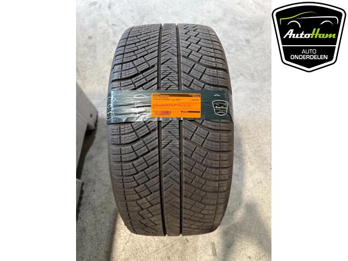 Winter tyre with tyre size 275/40/20 - 2754020 MICHELIN - AutoHam