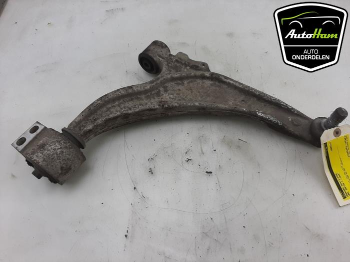 Front wishbone, right from a Opel Zafira Tourer (P12) 2.0 CDTI 16V 130 Ecotec 2015