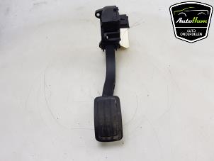 Used Accelerator pedal Opel Combo Cargo 1.5 CDTI 100 Price € 40,00 Margin scheme offered by AutoHam