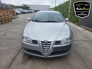 Used Front bumper Alfa Romeo GT (937) 2.0 JTS 16V Price € 1.100,00 Margin scheme offered by AutoHam