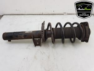 Used Front shock absorber, right Volkswagen Golf Plus (5M1/1KP) 1.6 FSI 16V Price € 35,00 Margin scheme offered by AutoHam