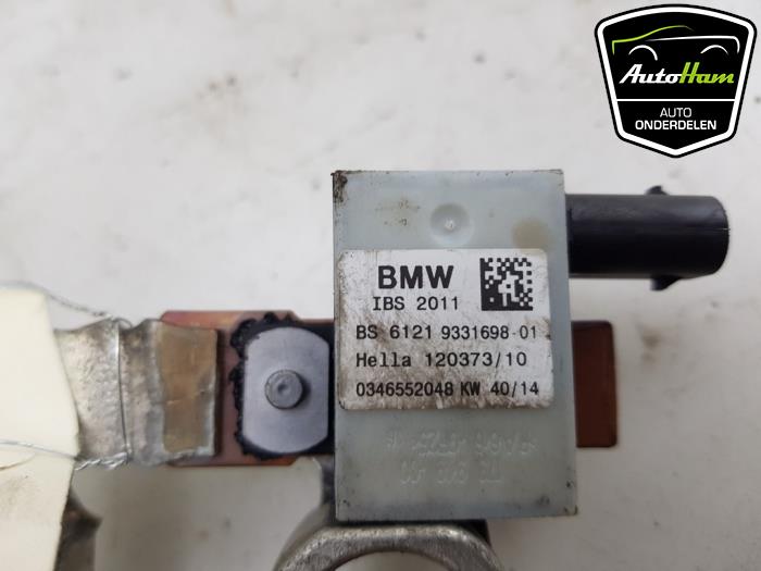 Battery sensor from a MINI Mini (F55) 1.5 12V Cooper 2015