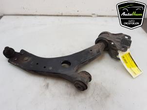 Used Front wishbone, right Ford Focus 3 1.0 Ti-VCT EcoBoost 12V 125 Price € 40,00 Margin scheme offered by AutoHam