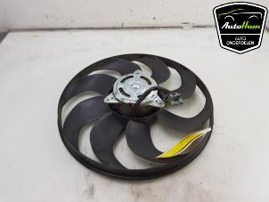 Used Cooling fans Ford Focus 3 1.0 Ti-VCT EcoBoost 12V 125 Price € 50,00 Margin scheme offered by AutoHam