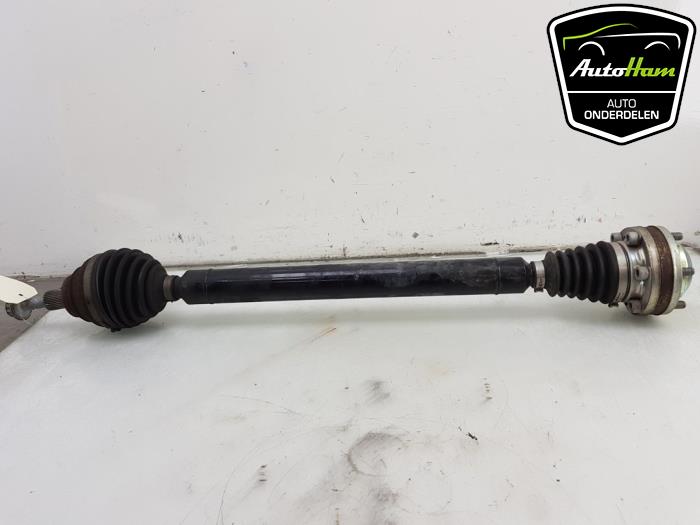 Front drive shaft, right from a Volkswagen Caddy IV 2.0 TDI 75 2019
