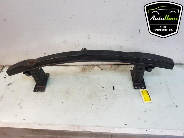 Front bumper frame from a BMW 3 serie Touring (E91) 318d 16V 2006