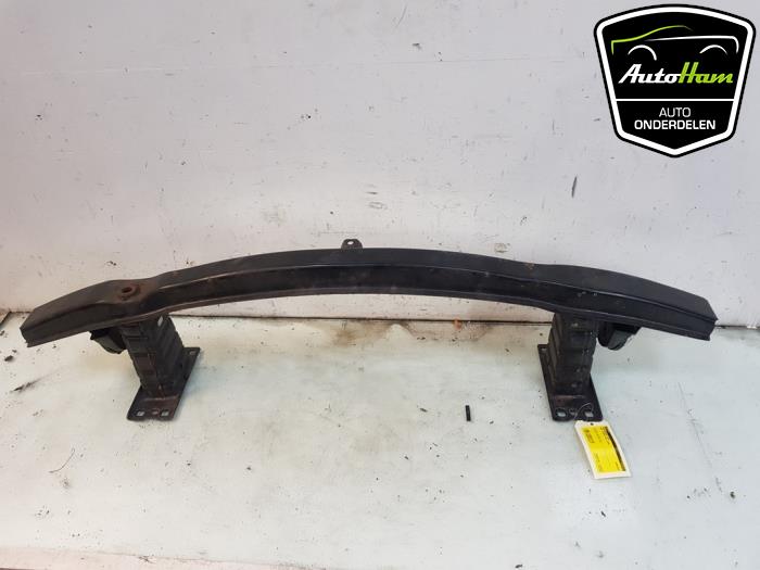 Front bumper frame from a BMW 3 serie Touring (E91) 318d 16V 2006