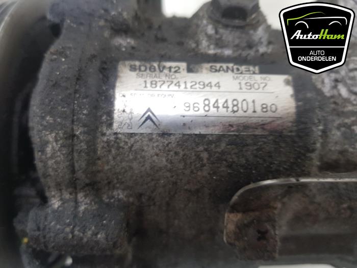 Air conditioning pump from a Peugeot 206+ (2L/M) 1.4 XS 2010