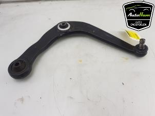 Used Front wishbone, right Peugeot 206+ (2L/M) 1.4 XS Price € 40,00 Margin scheme offered by AutoHam