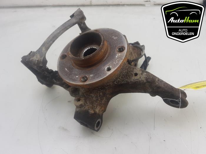 Knuckle, front left from a Dacia Sandero III 1.0 TCe 90 12V 2021