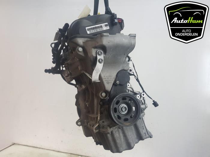 Engine from a Skoda Fabia III Combi (NJ5) 1.0 12V Greentech 2019