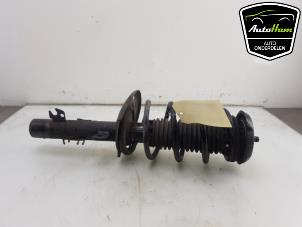 Used Fronts shock absorber, left Citroen C3 Aircross (2C/2R) 1.2 e-THP PureTech 110 Price € 100,00 Margin scheme offered by AutoHam