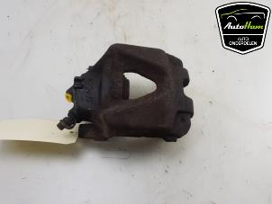 Used Front brake calliper, left BMW X1 (E84) sDrive 18i 2.0 16V Price € 35,00 Margin scheme offered by AutoHam