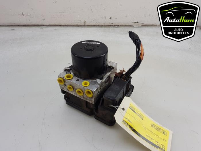 ABS pump from a Ford C-Max (DXA) 1.6 TDCi 16V 2013