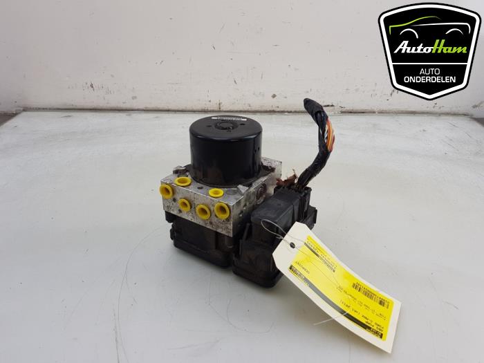 ABS pump from a Ford C-Max (DXA) 1.6 TDCi 16V 2013