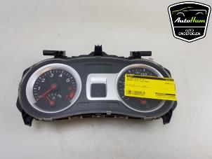 Used Instrument panel Renault Clio III Estate/Grandtour (KR) 1.2 16V TCE 100 Price € 60,00 Margin scheme offered by AutoHam