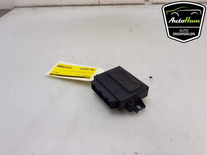 PDC Module from a Volkswagen Polo V (6R) 1.2 12V BlueMotion Technology 2011