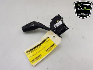 Used Indicator switch Ford Transit Connect (PJ2) 1.5 TDCi ECOnetic Price € 20,00 Margin scheme offered by AutoHam