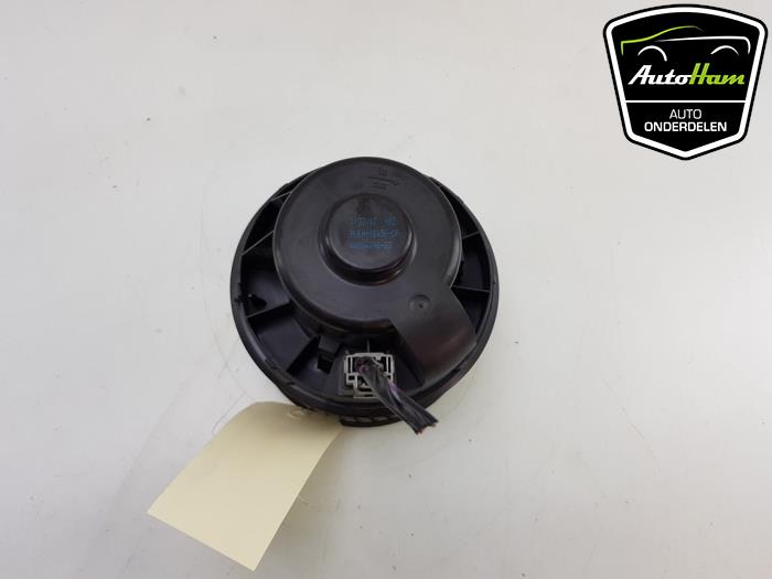 Motor de ventilador de calefactor de un Ford Transit Connect (PJ2) 1.5 TDCi ECOnetic 2017