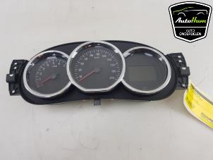Used Instrument panel Dacia Duster (HS) 1.2 TCE 16V Price € 75,00 Margin scheme offered by AutoHam