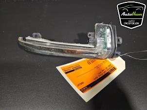 Usagé Feu clignotant de miroir droite Audi A4 Avant (B8) 1.8 TFSI 16V Prix € 15,00 Règlement à la marge proposé par AutoHam
