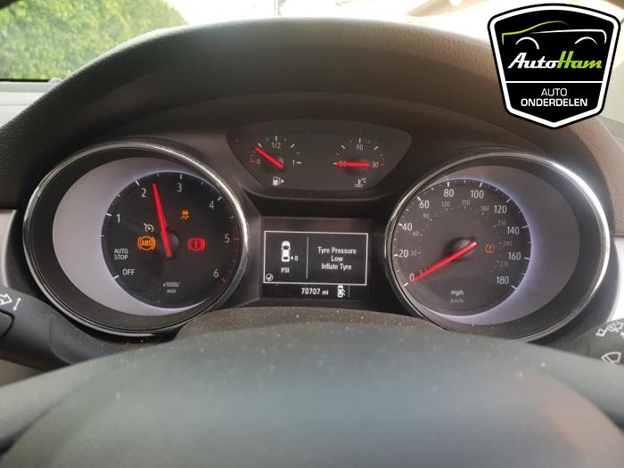 Boîte de vitesse d'un Opel Astra K 1.6 CDTI 110 16V 2017