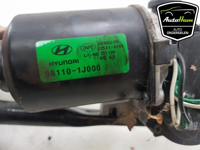 Wiper motor + mechanism Hyundai i20 1.2i 16V 981101J000 DENSO