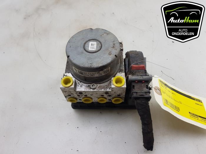 Usagé Pompe ABS Audi A3 Sportback (8VA/8VF) 1.0 TFSI 12V Prix € 75,00 Règlement à la marge proposé par AutoHam