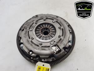Used Dual mass flywheel Mercedes A (W176) 1.6 A-180 16V Price € 100,00 Margin scheme offered by AutoHam