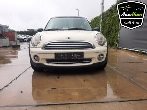 Used Bonnet Mini Clubman (R55) 1.6 16V Cooper Price on request offered by AutoHam