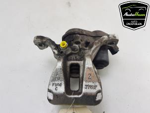 Used Rear brake calliper, left Toyota Yaris IV (P21/PA1/PH1) 1.5 12V Hybrid 115 Price € 125,00 Margin scheme offered by AutoHam