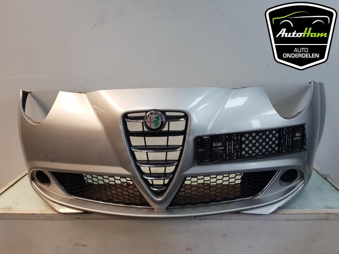 Face avant d'un Alfa Romeo MiTo (955) 1.3 JTDm 16V 2009