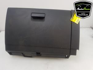 Used Glovebox Seat Arona (KJX) 1.0 TSI 12V Price € 50,00 Margin scheme offered by AutoHam