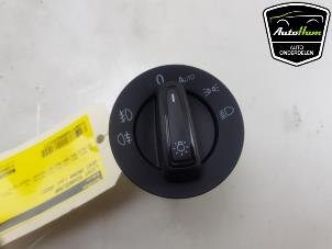 Gebrauchte Licht Schalter Seat Arona (KJX) 1.0 TSI 12V Preis € 10,00 Margenregelung angeboten von AutoHam