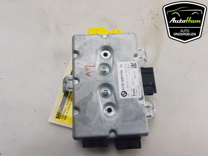 Używane Modul centralnego zamka BMW 5 serie Touring (E61) 525i 24V Cena € 50,00 Procedura marży oferowane przez AutoHam