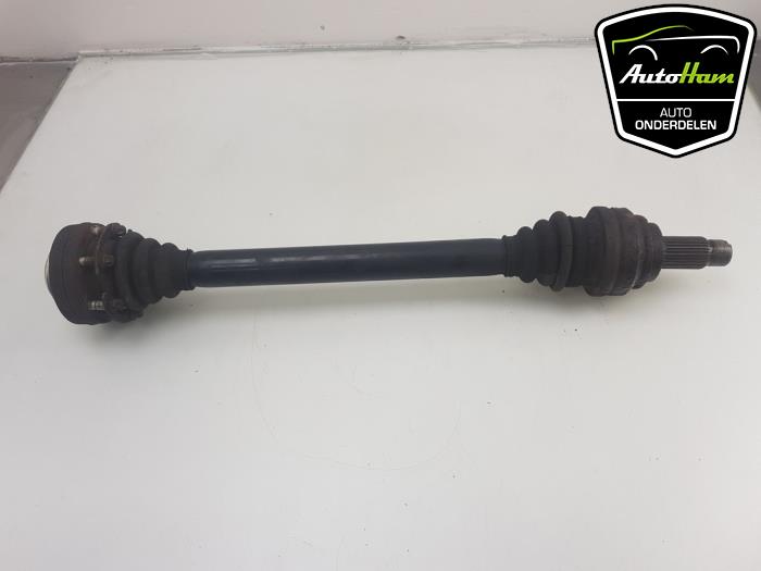Drive shaft, rear left from a BMW 5 serie Touring (E61) 523i 24V 2008