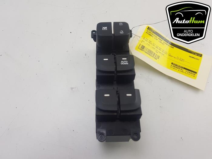 Usados Interruptor de ventanilla eléctrica Hyundai i10 1.0 12V Precio € 30,00 Norma de margen ofrecido por AutoHam