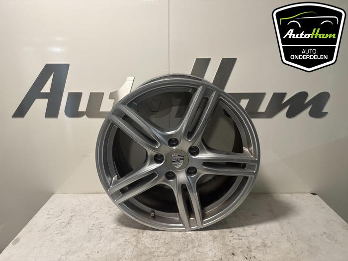 Używane Obrecz Porsche Panamera (971G) 3.0 V6 24V 4 Cena € 400,00 Procedura marży oferowane przez AutoHam