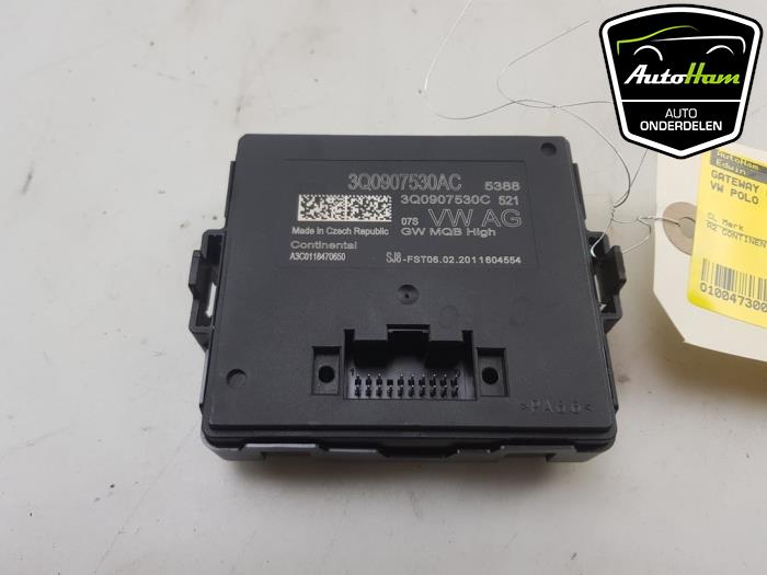 Gateway module from a Volkswagen Polo VI (AW1) 1.0 TSI 12V BlueMotion 2020