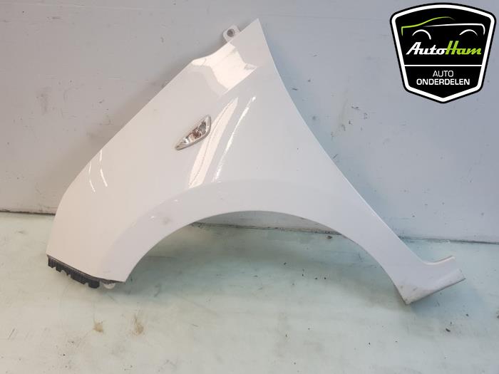 Front wing, left from a Hyundai i10 1.0 12V 2019