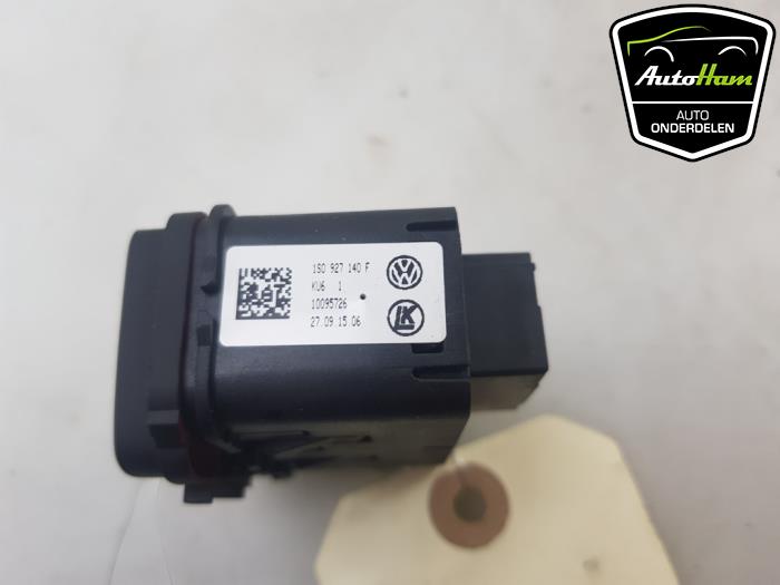 Panic lighting switch from a Volkswagen Up! (121) 1.0 12V 60 2016