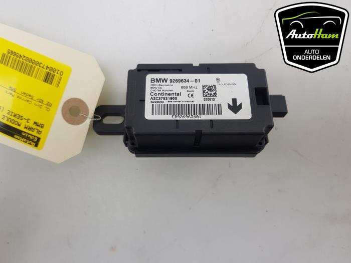 Begagnade Larmmodul BMW 3 serie (F30) 320i 1.6 16V EfficientDynamicsEdition Pris € 30,00 Marginaltabell erbjuds av AutoHam