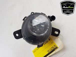 Used Fog light, front right Opel Corsa E 1.0 SIDI Turbo 12V Price € 25,00 Margin scheme offered by AutoHam