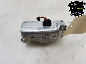 Used Electronic ignition key Skoda Octavia (NXAA) 1.0 TSI e-TEC 12V Price € 50,00 Margin scheme offered by AutoHam