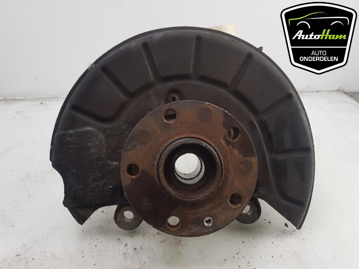 Knuckle, front right from a Volkswagen Jetta IV (162/16A) 1.4 TSI Hybrid 16V 2013