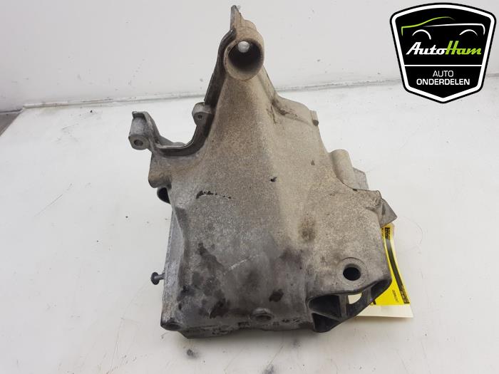 Used Engine mount Volkswagen Golf VII Variant (AUVV) 1.0 TSI 12V BlueMotion Technology Price € 20,00 Margin scheme offered by AutoHam