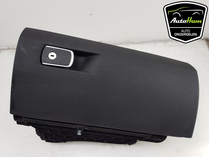 Glovebox from a BMW 3 serie (F30) 330e 2017