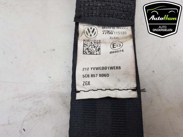 Rear seatbelt, right from a Volkswagen Jetta IV (162/16A) 1.4 TSI Hybrid 16V 2013